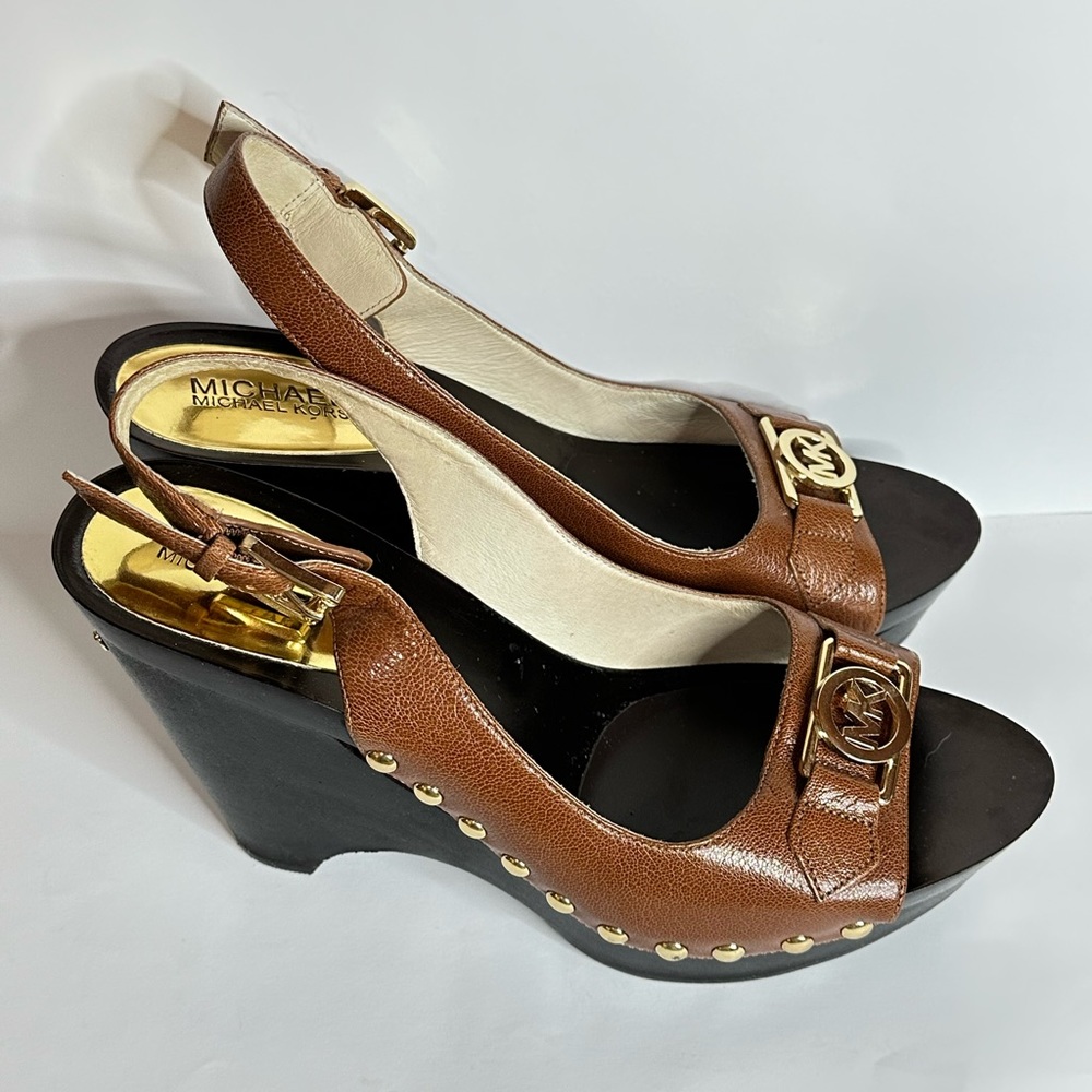 MICHAEL Michael Kors Wedge Sandal 10M
